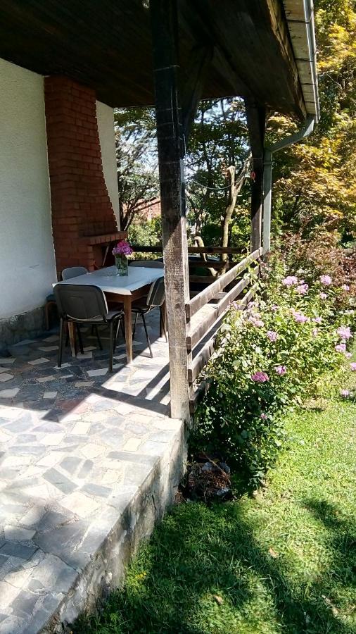 Takovo - Odmor U Selu Villa Горни Милановац Екстериор снимка
