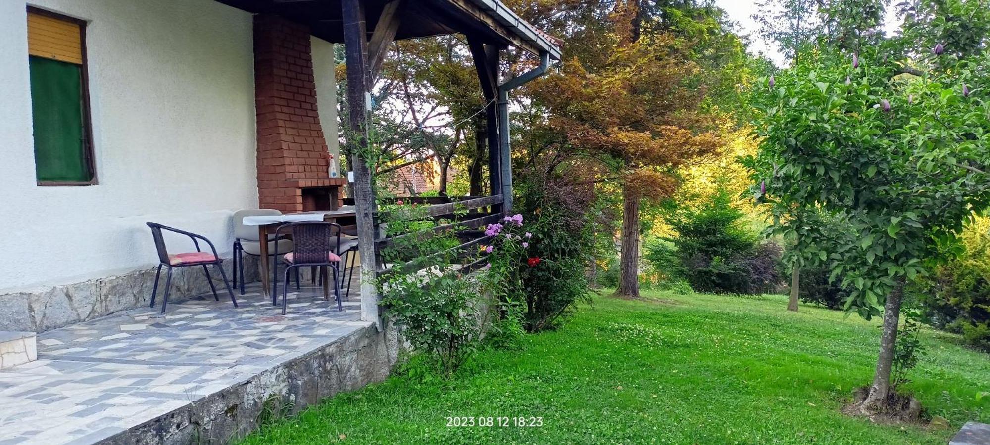 Takovo - Odmor U Selu Villa Горни Милановац Екстериор снимка